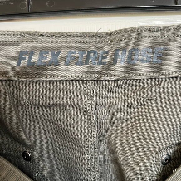 Men's DuluthFlex Fire Hose Cargo Shorts, , 38, NWOT - Picture 5 of 6